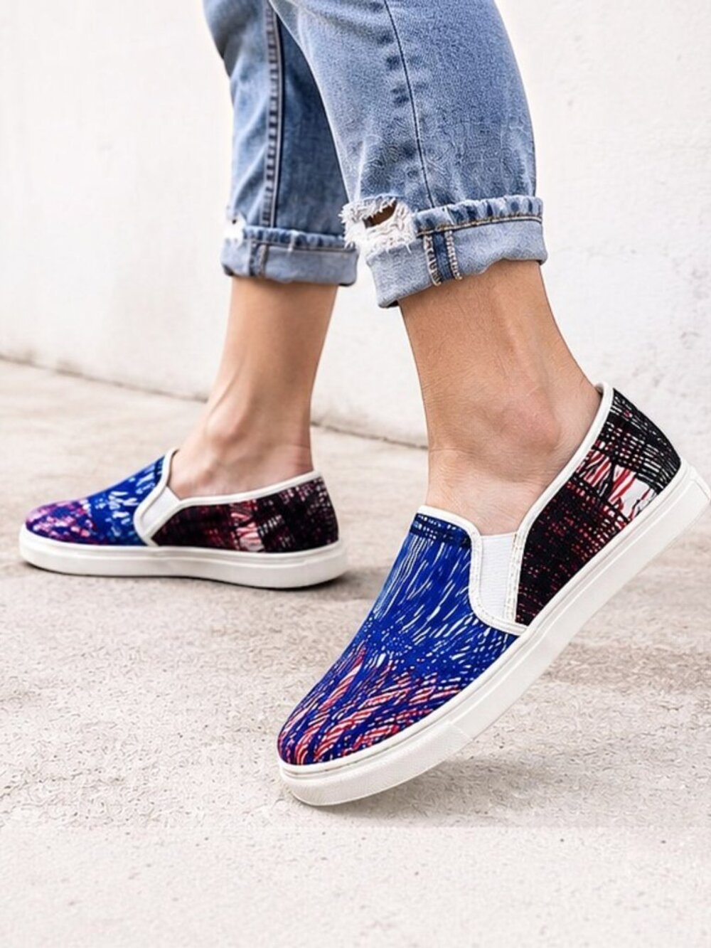 Shoe Republic Colorful Abstract Slip-On Fashion Sneakers Size 10 (Fits Like 9)